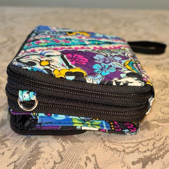 Vera Bradley x Disney Mickey’s Paisley Celebration All In One Wristlet Wallet - Picture 4 of 16